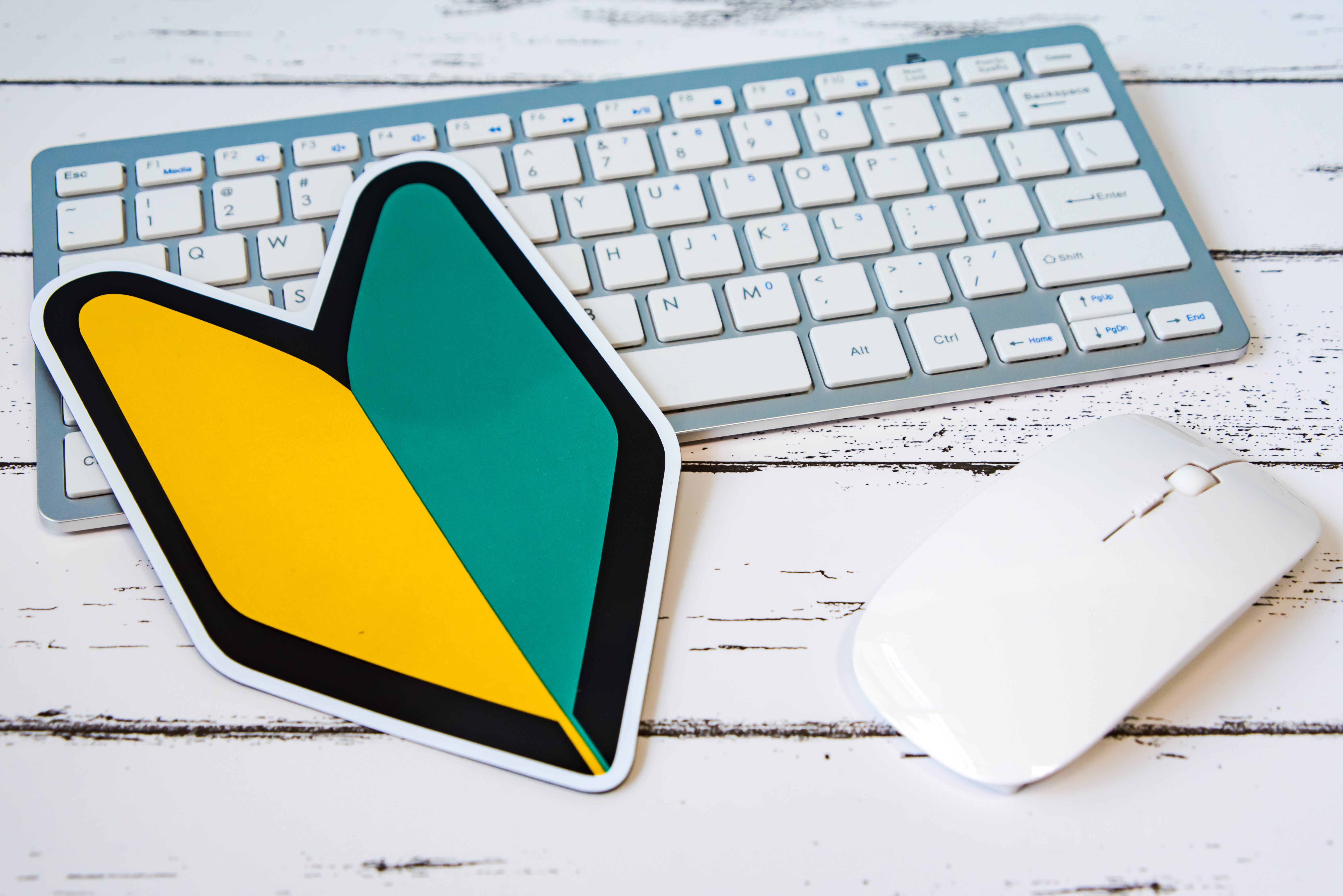 属人化を防ぐための新人教育マニュアルを作成しよう